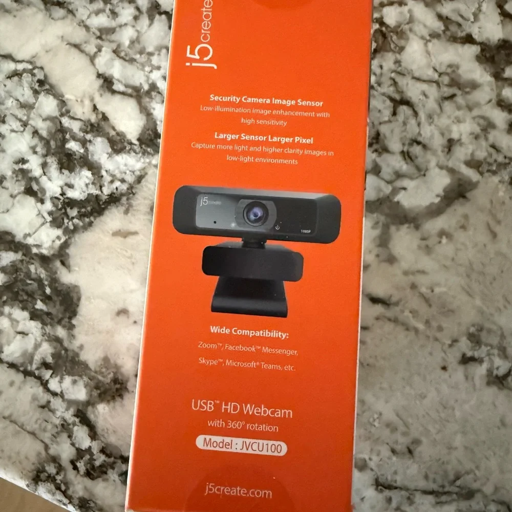 NEW! USB HD Webcam with 360° Rotation - Black
